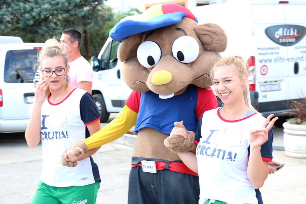 Virski navijači podržali Vatrene Virski navijači podržali Vatrene