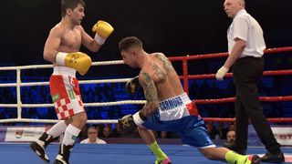 Svjetska boksačka liga, grupa B C1, kategorija 46-49 kg, Nodari Darbaidze (Croatian Knights) – Samuel Carmona (France Fighting Roosters).
