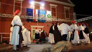 Biograd: Sjecanje na Hirosimu 6. kolovoza 2010. Biograd: Sjecanje na Hirosimu 6. kolovoza 2010.