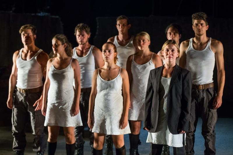 predstava Kazališta Ulysses i MESS Sarajevo u koprodukciji s Narodnim pozorištem Sarajevo izvedena na Dubrovačkim ljetnim igrama