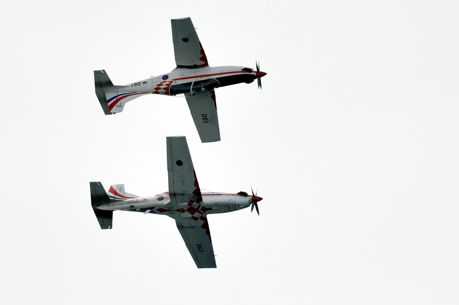 Iznad zadarske rive održan Letački program “Pukovnik Mirko Vukušić” Iznad zadarske rive održan Letački program “Pukovnik Mirko Vukušić”