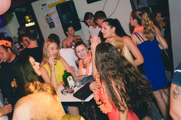 Turanjska fešta u Menfisto baru, 16.7.2015. (foto: Ivan Toman) Turanjska fešta u Menfisto baru, 16.7.2015. (foto: Ivan Toman)