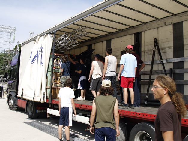 OLYMPUS DIGITAL CAMERA OLYMPUS DIGITAL CAMERA