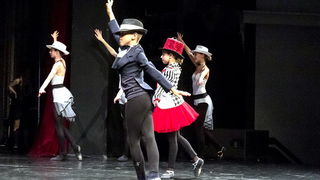 Baletna udruga Pirueta: Broadway, Foto: Mladen Radolović Mrlja Baletna udruga Pirueta: Broadway, Foto: Mladen Radolović Mrlja