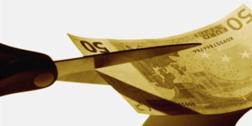 Rezanje plaća (Foto: Tportal.hr) Rezanje plaća (Foto: Tportal.hr)