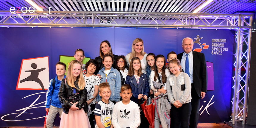 Na Višnjiku održana javna radionica “Zdravstveno usmjerena tjelesna aktivnost učenika” (ZUTA) Na Višnjiku održana javna radionica “Zdravstveno usmjerena tjelesna aktivnost učenika” (ZUTA)