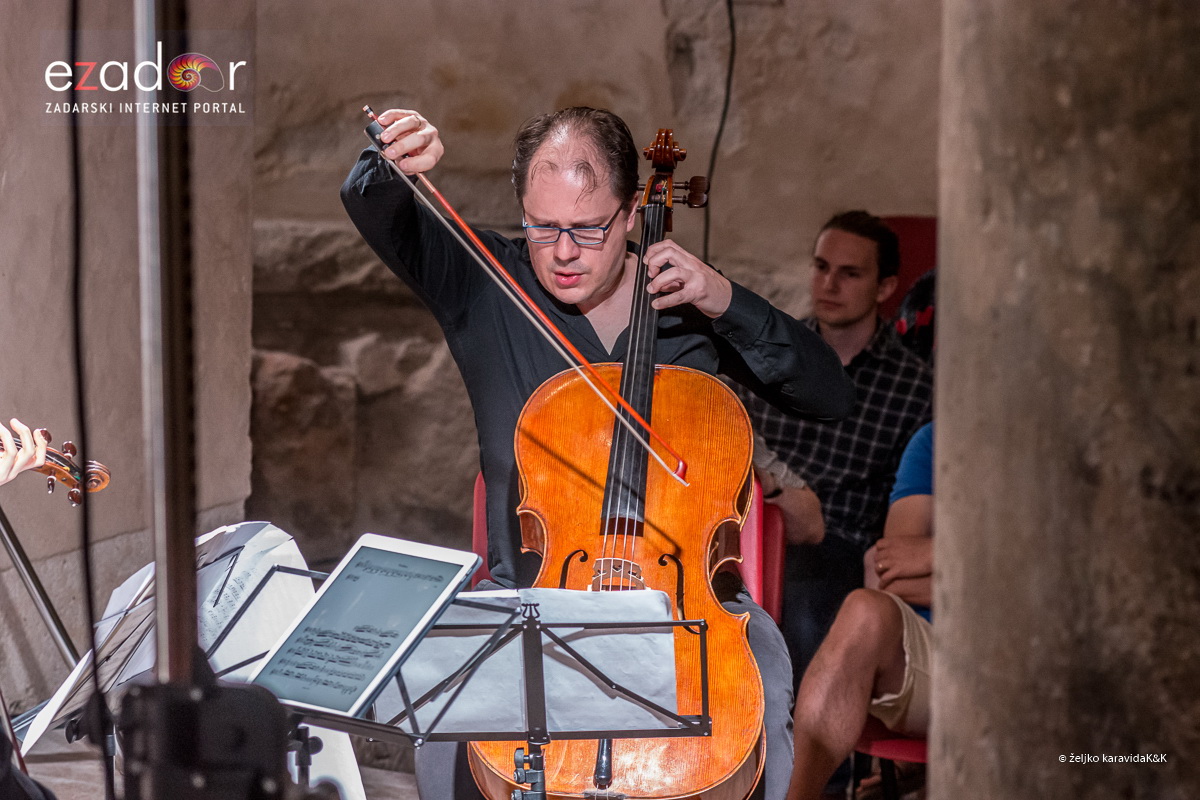 Virtuozi i Apoksiomen @ Sv. Donat Virtuozi i Apoksiomen @ Sv. Donat