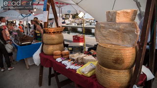 Otvoren 12. biogradski Gastro stol Otvoren 12. biogradski Gastro stol