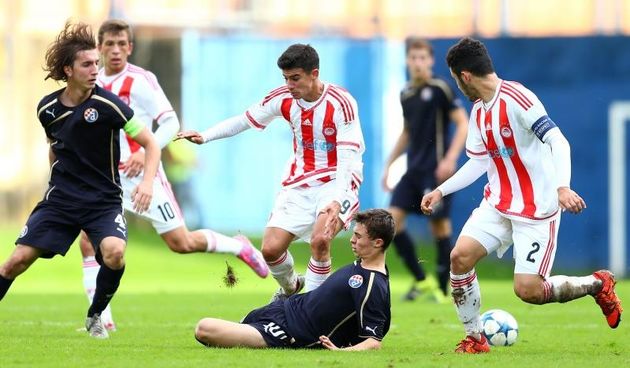 20.10.2015., Hitrec Kacijan, Zagreb – UEFA Liga prvaka, juniori, 3. kolo, GNK Dinamo – FC Olympiakos. Thanasis Androutsos, Matija Fintic, Emmanouil Saliakas. Photo: Slavko Midzor/PIXSELL
