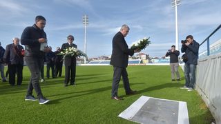 Na stadionu u Stanovima obilježena 10. obljetnica smrti Hrvoja Ćustića Na stadionu u Stanovima obilježena 10. obljetnica smrti Hrvoja Ćustića
