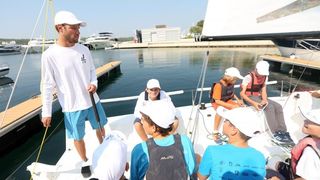 Zlatni olimpijci Fantela i Marenić družili se sa šibenskom djecom povodom dana jedrenja. Photo: Duško Jaramaz/PIXSELL Zlatni olimpijci Fantela i Marenić družili se sa šibenskom djecom povodom dana jedrenja. Photo: Duško Jaramaz/PIXSELL