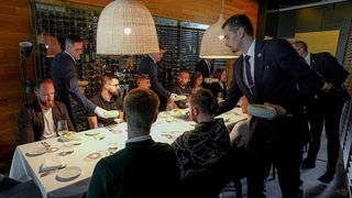 Raise the Bar baristi konobar barmen