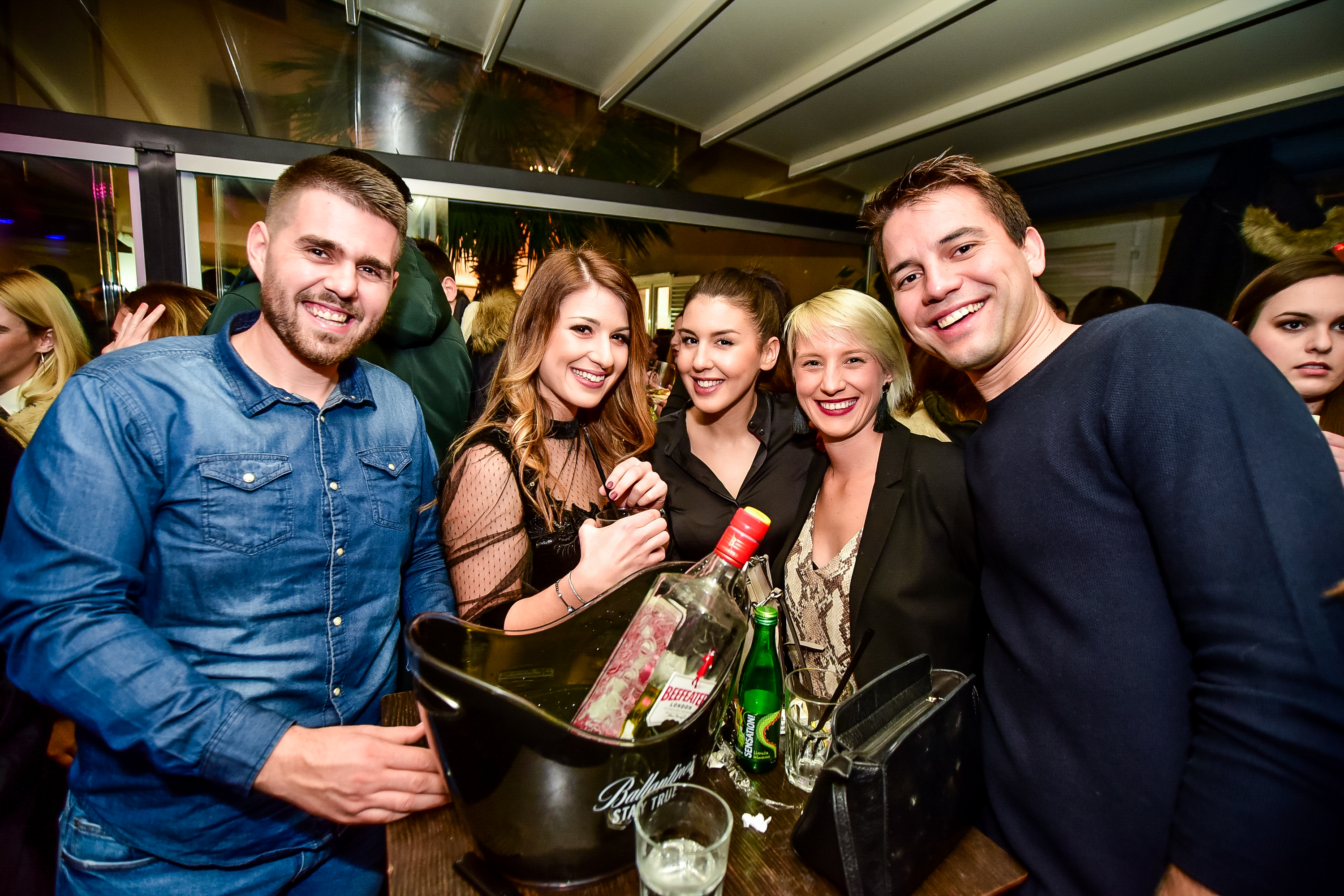 Vesna Pisarović @ Kult Caffe Bar