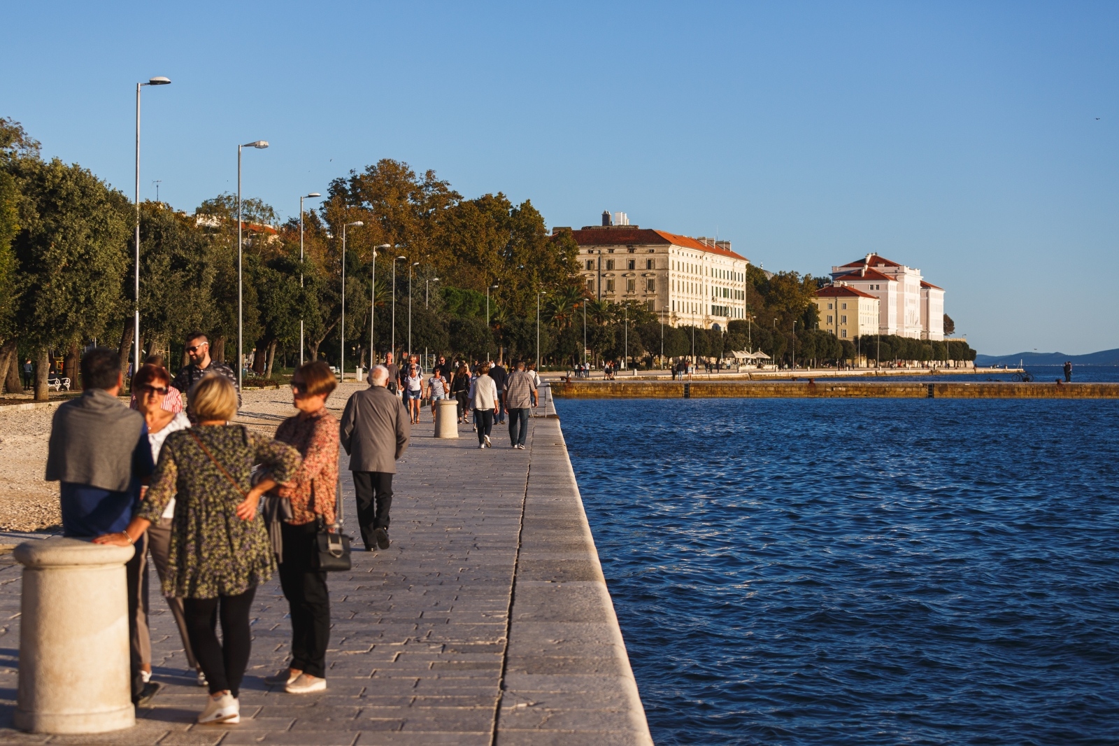 Dio zadarske rive urušio se nakon tijekom jučerašnjeg nevremena