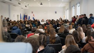 Sat povijesti o VRO Maslenica u Poličniku Sat povijesti o VRO Maslenica u Poličniku