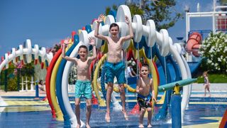 Obitelj Mandić uživa u ljetnim radostima u Zatonu Obitelj Mandić uživa u ljetnim radostima u Zatonu