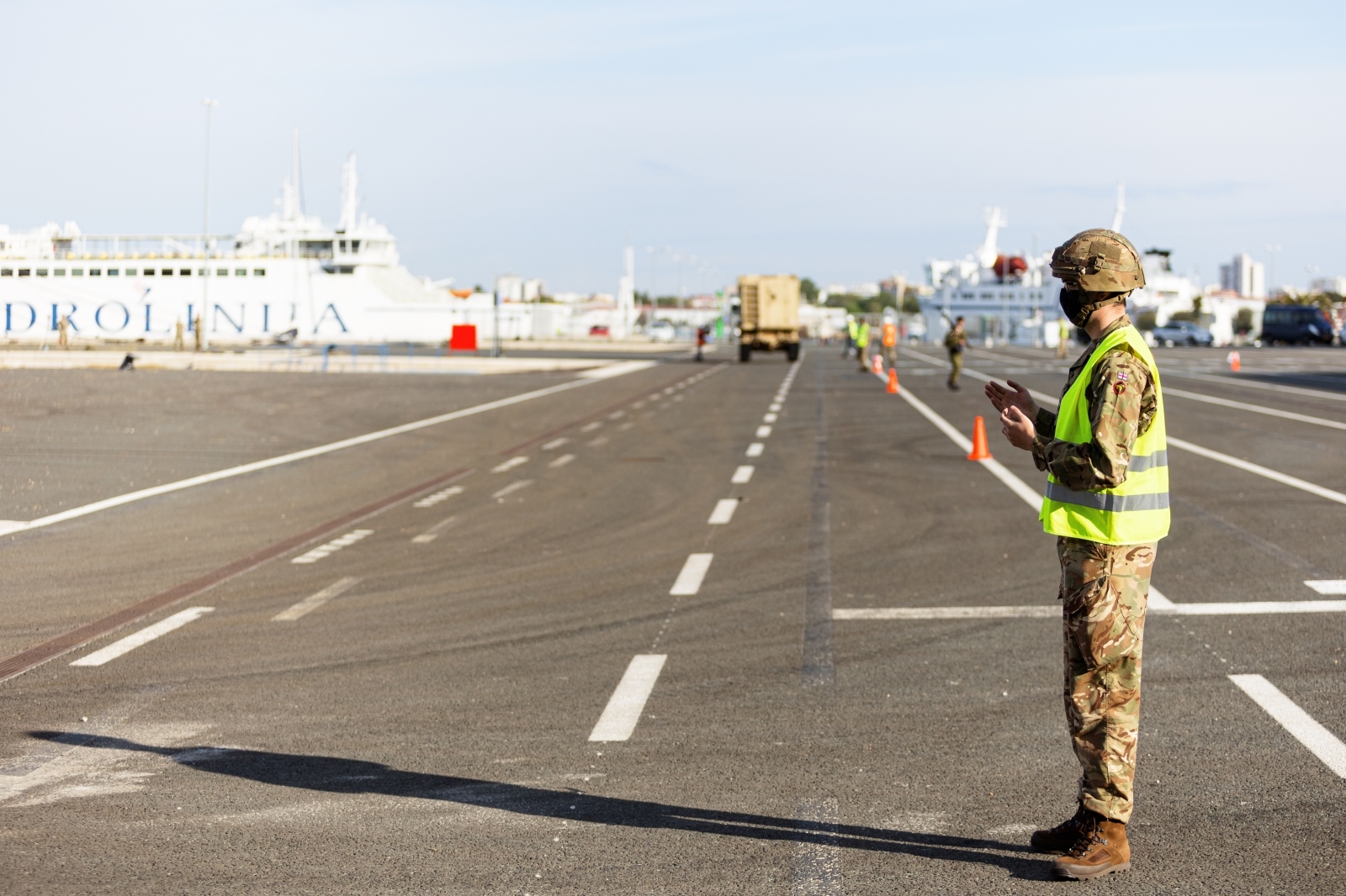 U Gaženicu dopremljena vojna oprema i sredstva za vježbu Immediate Response 21 U Gaženicu dopremljena vojna oprema i sredstva za vježbu Immediate Response 21