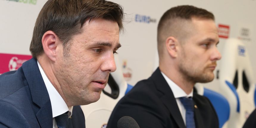 Hajduk predstavio novog trenera Željka Kopića Hajduk predstavio novog trenera Željka Kopića