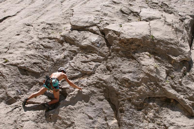 Penjači uživaju u kanjonu Paklenice, Foto: Dino Stanin Penjači uživaju u kanjonu Paklenice, Foto: Dino Stanin