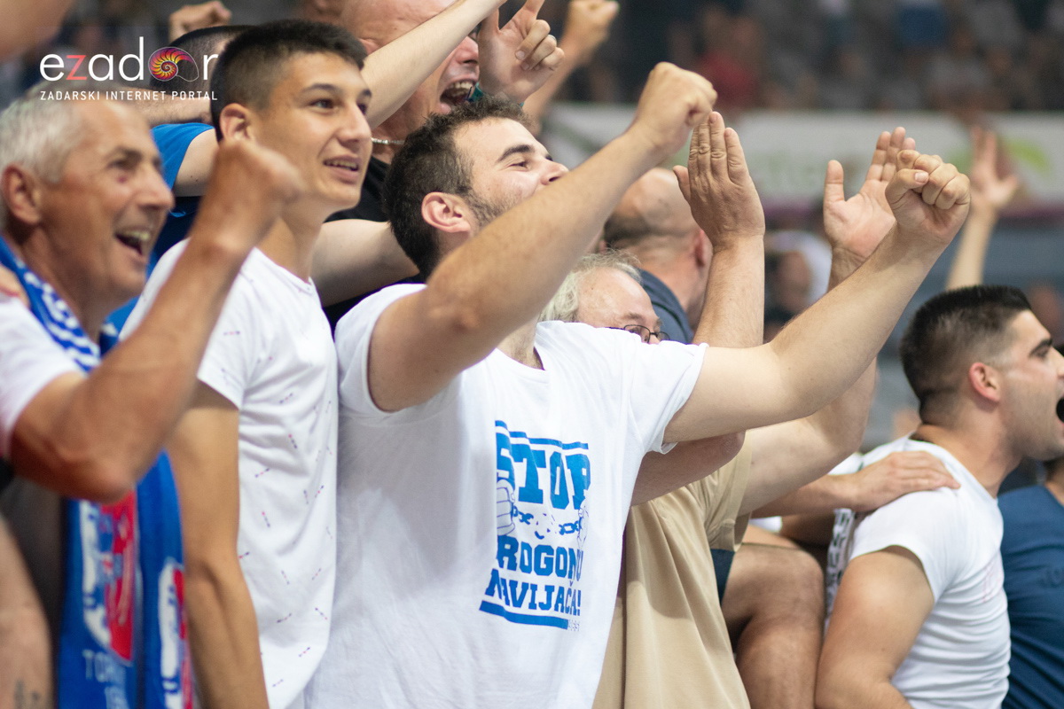 Polufinale doigravanja HT Premijer lige, 1. utakmica: KK Zadar – KK Cibona 89-78