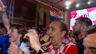 Veličanstven doček četvorice zadarskih Vatrenih od Gradskog mosta do Foruma