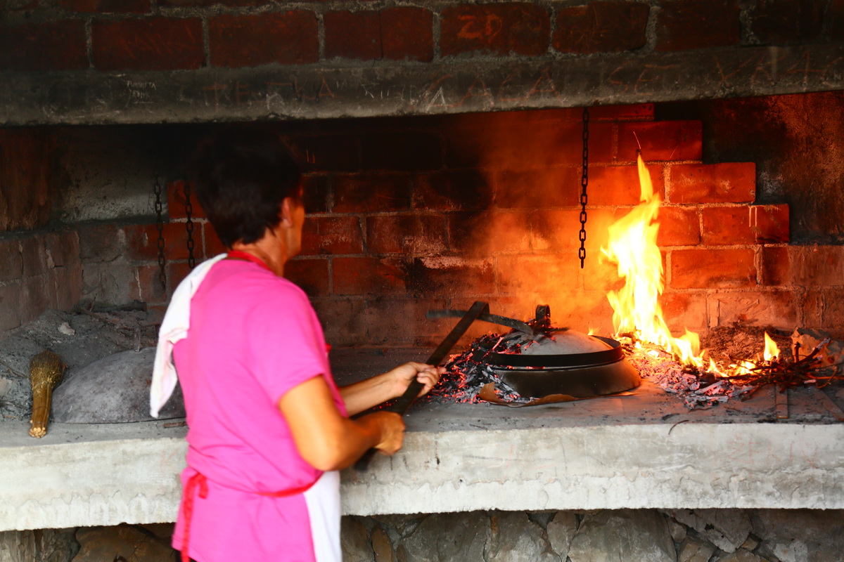 Na vidikovcu Kamenjak održan 5. Sajam lokalnih proizvoda ”Luka i igara” Na vidikovcu Kamenjak održan 5. Sajam lokalnih proizvoda ”Luka i igara”