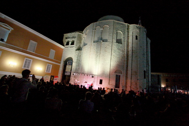 Zemlja bez granica: koncert Jelene Radan na Forumu foto: Angelo Virag Zemlja bez granica: koncert Jelene Radan na Forumu foto: Angelo Virag