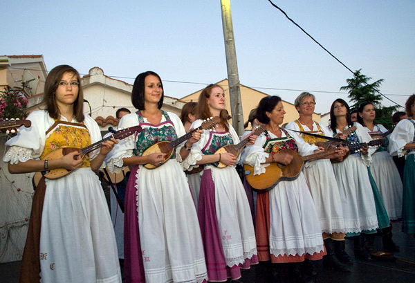 Privlaka: Koncert Gradisce u Hrvatskoj na Popovoj vlaki, 13. lipnja 2009.