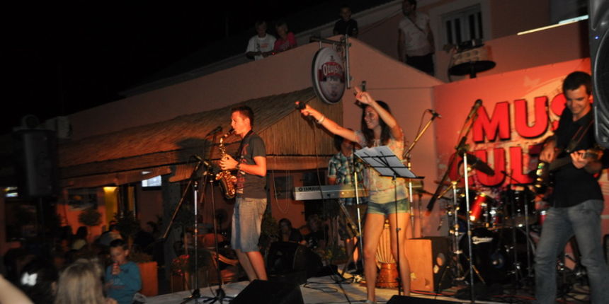 “Music culture 3” u Banju: Mladi glazbenici oduševili publiku “Music culture 3” u Banju: Mladi glazbenici oduševili publiku