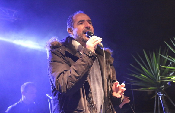 Vir: Božićna fešta uz Dražena Zečića Zeku Vir: Božićna fešta uz Dražena Zečića Zeku