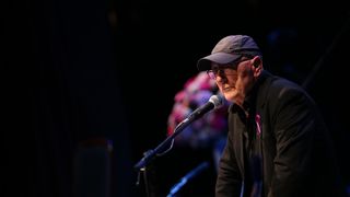 Koncertom ‘Vjeruj u ljubav’ obilježena 50. godišnjica Županijske lige protiv raka: zapjevao i Oliver Dragojević Koncertom ‘Vjeruj u ljubav’ obilježena 50. godišnjica Županijske lige protiv raka: zapjevao i Oliver Dragojević