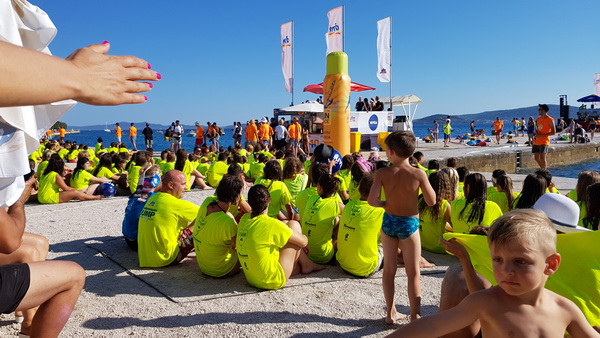 Sasvim osoban doživljaj – 10. dm Millennium Jump sa zadarske rive. Foto: Mladen Malik Barba Sasvim osoban doživljaj – 10. dm Millennium Jump sa zadarske rive. Foto: Mladen Malik Barba