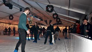 Prva brucošijada na ledu