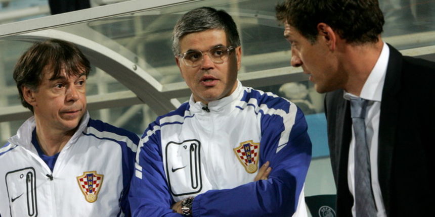 Rijeka, 111011.
Stadion Kantrida.
Kvalifikacijska nogometna utakmica za Euro 2012 u Poljskoj i Ukrajini izmedju Hrvatske i Latvije.
Na slici: Nikola Jurcevic, Aljosa Asanovic i Slaven Bilic.
Foto: Zeljko Sop / CROPIX Rijeka, 111011.
Stadion Kantrida.
Kvalifikacijska nogometna utakmica za Euro 2012 u Poljskoj i Ukrajini izmedju Hrvatske i Latvije.
Na slici: Nikola Jurcevic, Aljosa Asanovic i Slaven Bilic.
Foto: Zeljko Sop / CROPIX