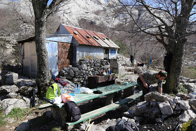 Ako ste u mogućnosti za mali izlet, posjetite Stap – veliko krško polje na Južnom Velebitu, na 960 m visine, foto: Vedran Penga
