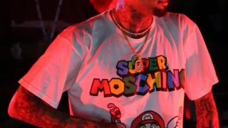 Koncert Chrisa Browna, koji je trebao biti održan na plaži Zrće, zbog jake bure je održan u prepunom klubu Aquarius.  Photo: Dalibor Urukalović/PIXSELL