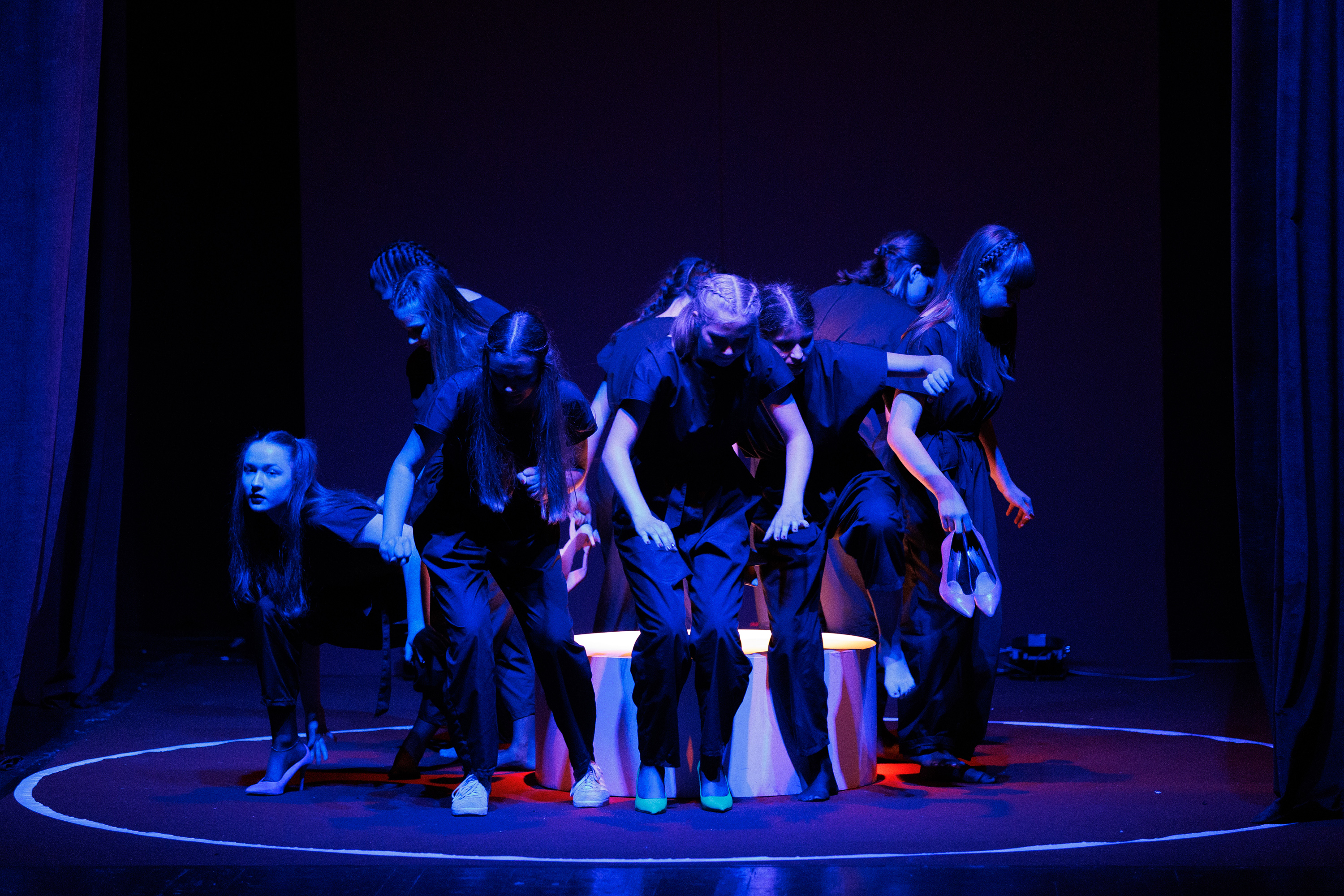 Igrajmo se: Zabranjeno mlađima od 15 strana A