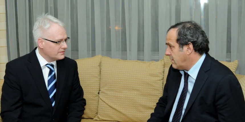 Zagreb, 240211. Susret predsjednika RH Ive Josipovica i predsjednika UEFA-e Michela Platinija. Foto: Ured Predsjednika / CROPIX Zagreb, 240211. Susret predsjednika RH Ive Josipovica i predsjednika UEFA-e Michela Platinija. Foto: Ured Predsjednika / CROPIX