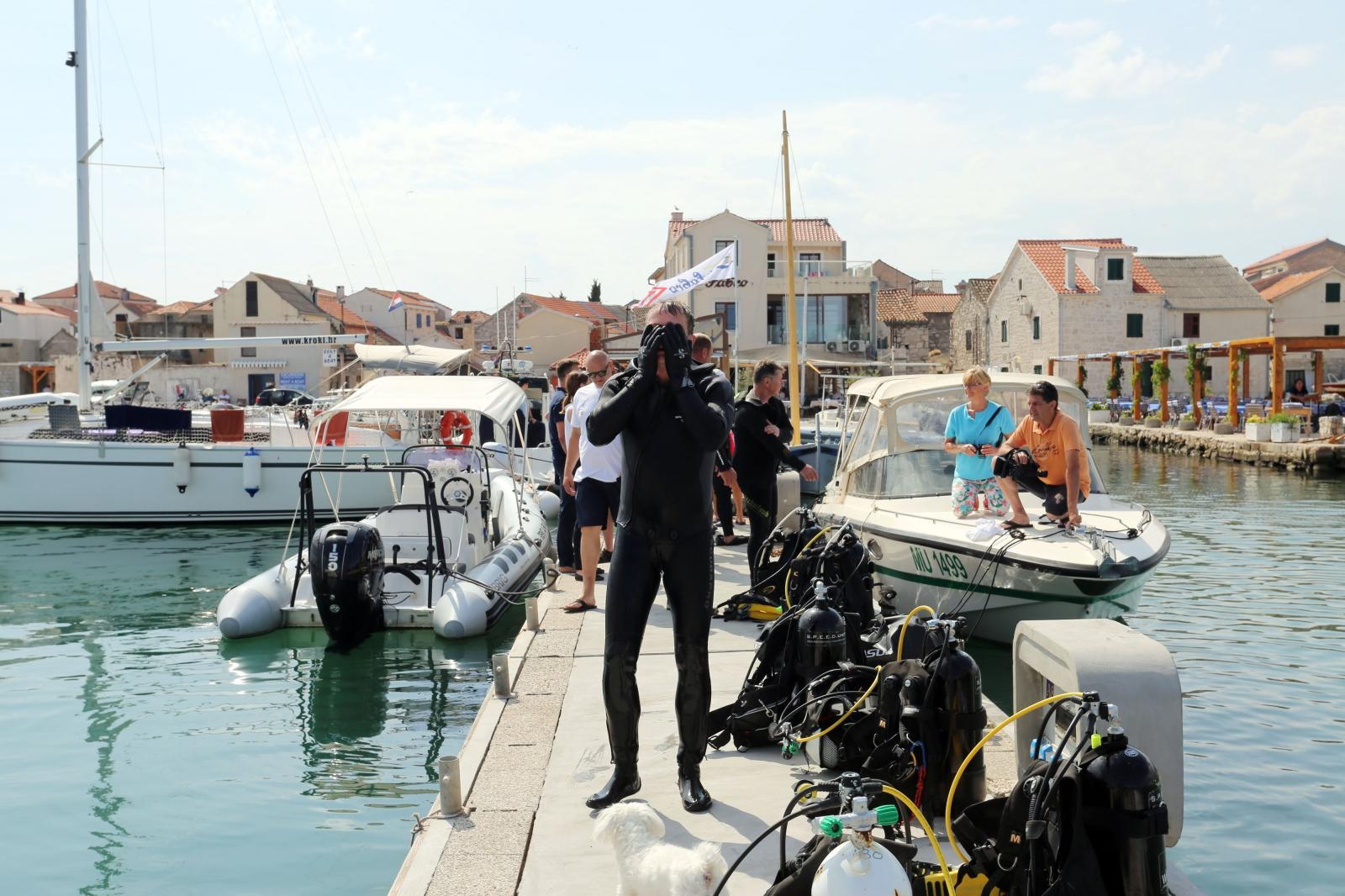 Šest veleposlanika čistilo morsko dno kod Murtera