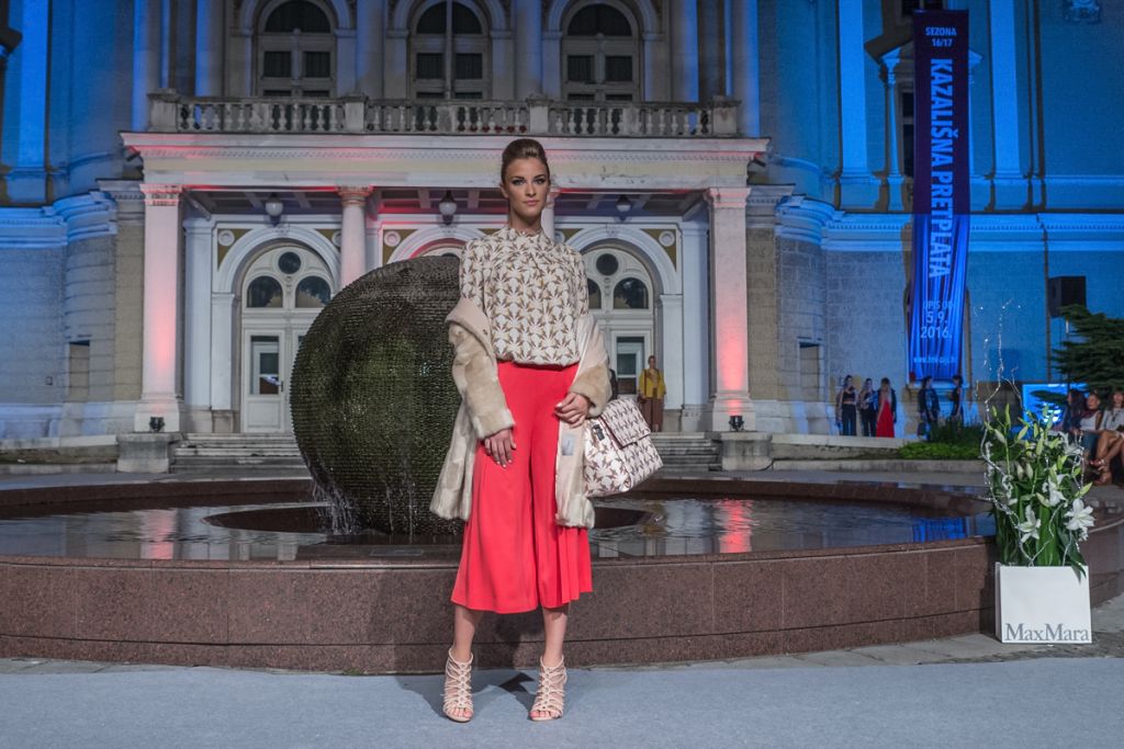 MaxMara by Arsen Miletic, rijecke stepenice MaxMara by Arsen Miletic, rijecke stepenice