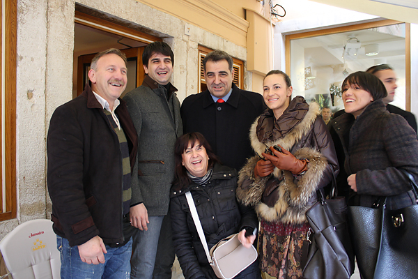 Image 1033377 (auto) Image 1033377 (auto)