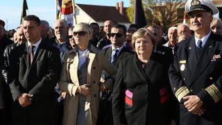 Kolonom sjećanja i polaganjem vijenaca obilježena 23. obljetnica stradanja Škabrnje, Foto: Filip Brala/PIXSELL Kolonom sjećanja i polaganjem vijenaca obilježena 23. obljetnica stradanja Škabrnje, Foto: Filip Brala/PIXSELL