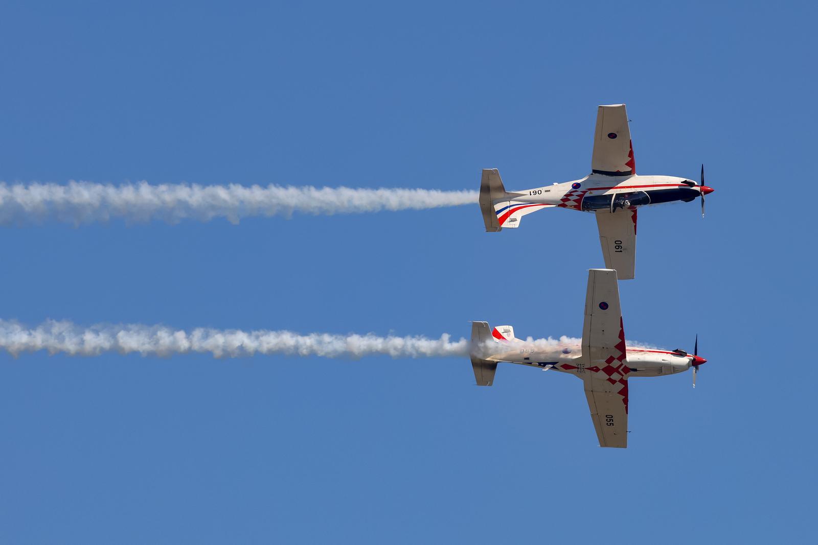 Zemunik: 20. obljetnica akrobatske grupe “Krila Oluje” Zemunik: 20. obljetnica akrobatske grupe “Krila Oluje”