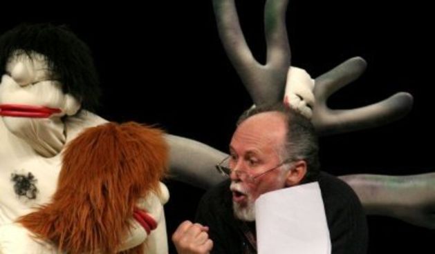 “Bog, žurim, nazovi”