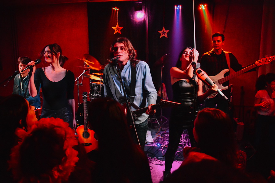 Silente @ Qbar, foto: Iva Perinčić Silente @ Qbar, foto: Iva Perinčić