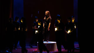 Igrajmo se: Zabranjeno mlađima od 15 strana A