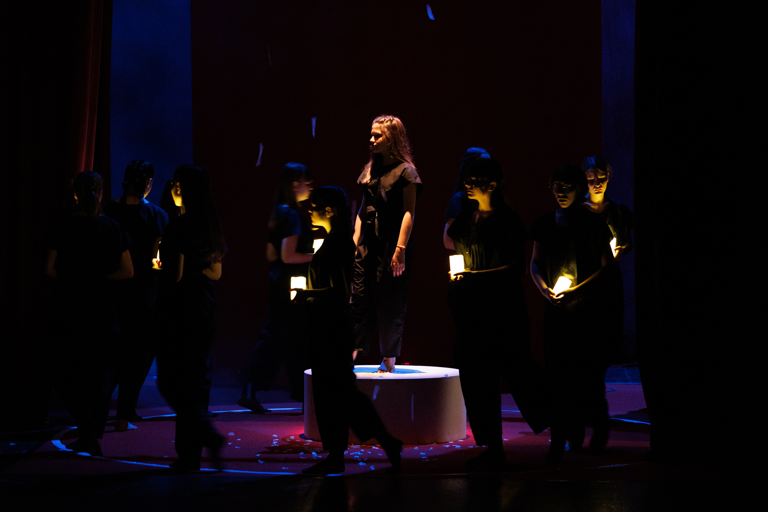 Igrajmo se: Zabranjeno mlađima od 15 strana A