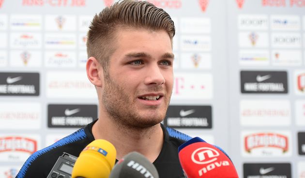 Duje Ćaleta – Car