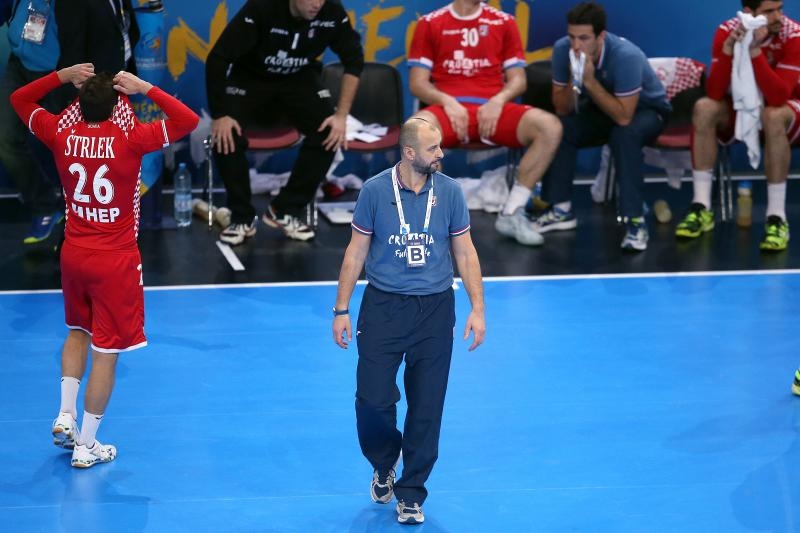 Tuga hrvatskih rukometaša nakon šokantnog poraza od Slovenije