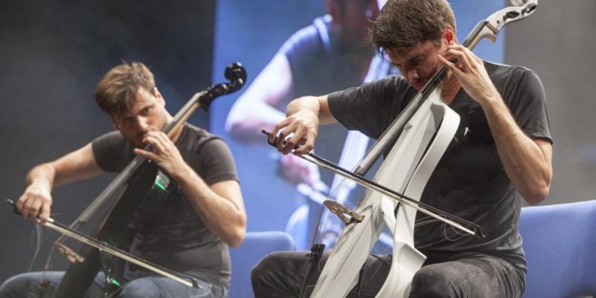 2Cellos (Stjepan Hauser i Luka Sulic) odrzali su koncert na ljetnoj pozornici u Opatiji. Photo: Nel Pavletic/PIXSELL 2Cellos (Stjepan Hauser i Luka Sulic) odrzali su koncert na ljetnoj pozornici u Opatiji. Photo: Nel Pavletic/PIXSELL